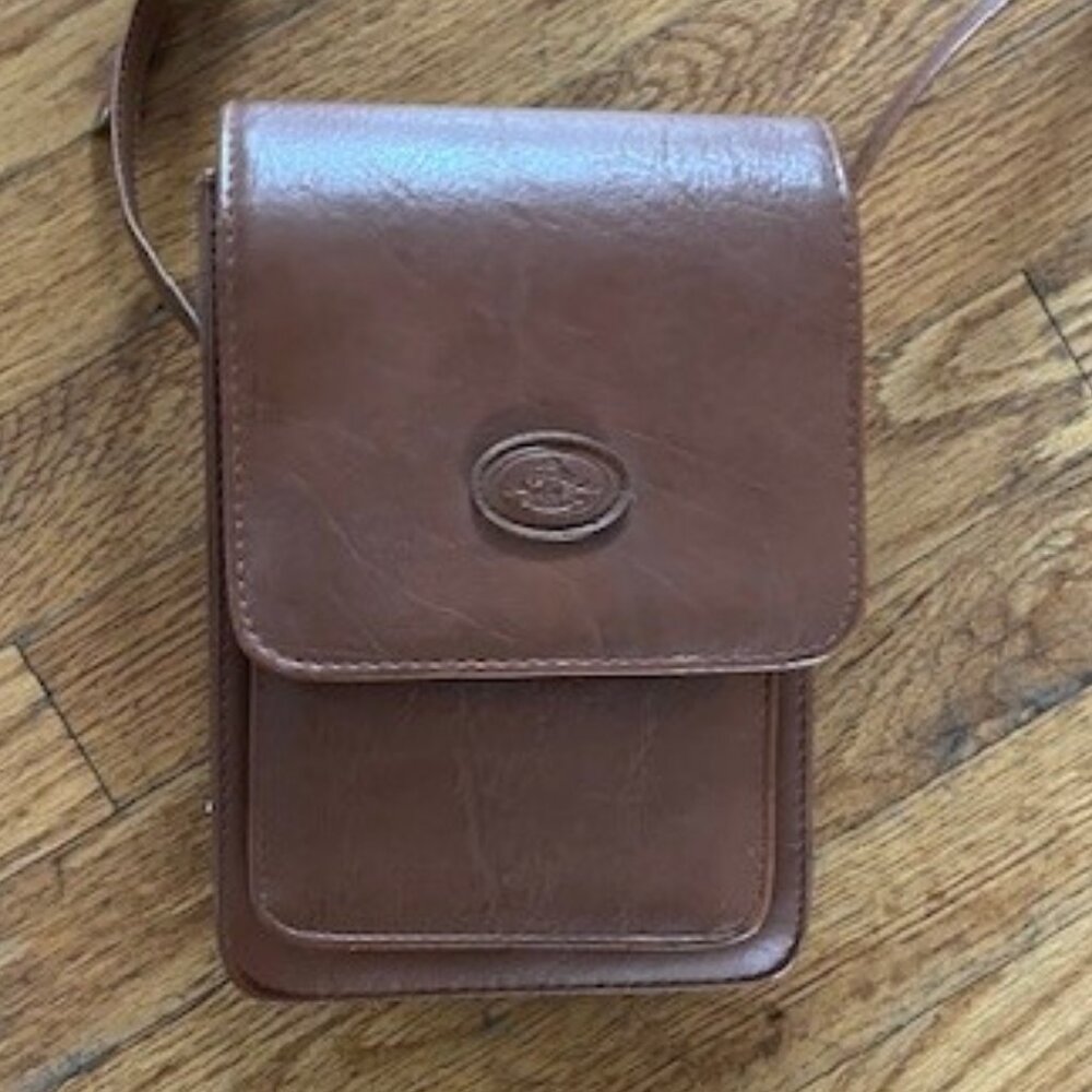 Harve Bernard Small Cross Leather Body Bag - size Small